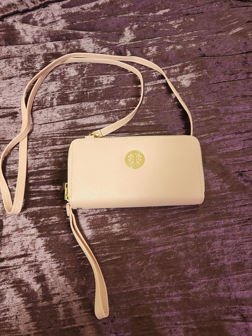 Women’s Crossbody Wallet Bag in Light Pink